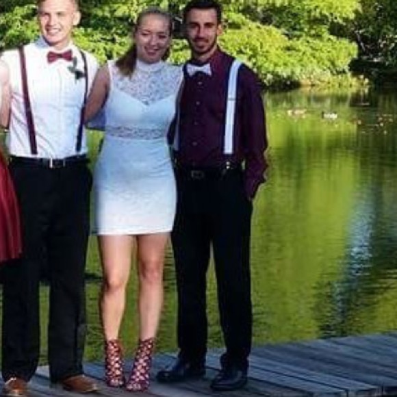 White Homecoming/Formal Dress - Picture 3 of 8